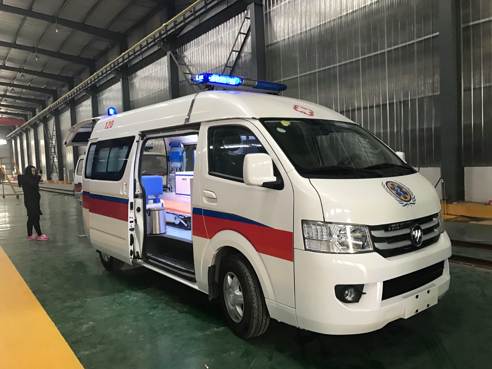 勐海县救护车转院